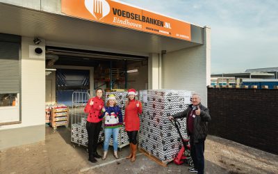 MIREC BV schenkt Kerstpakketten