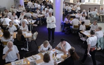 Met Witte Diner in de watten gelegd