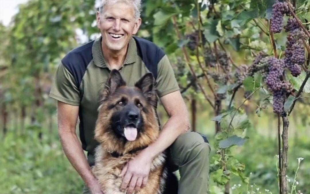 By Ypma doneert ruim 100 flessen wijn voor onze vrijwilligers