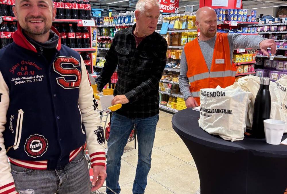 Klanten van Jumbo aan het Kastelenplein vrijgevig